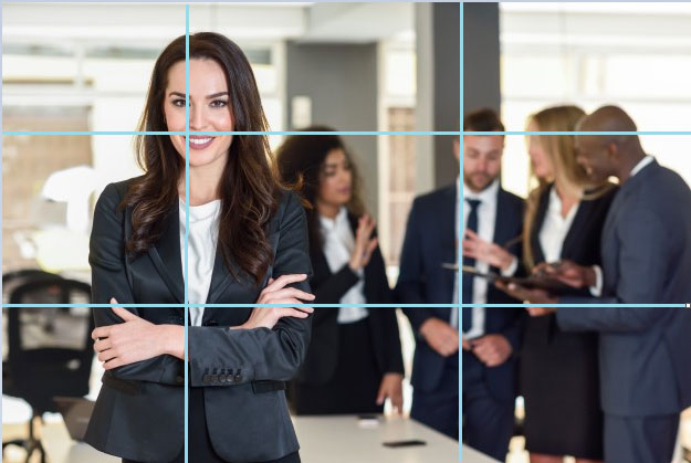 האובייקט צריך להיות ממוקם על אחד הקווים או באחת מנקודות המפגש שלהם